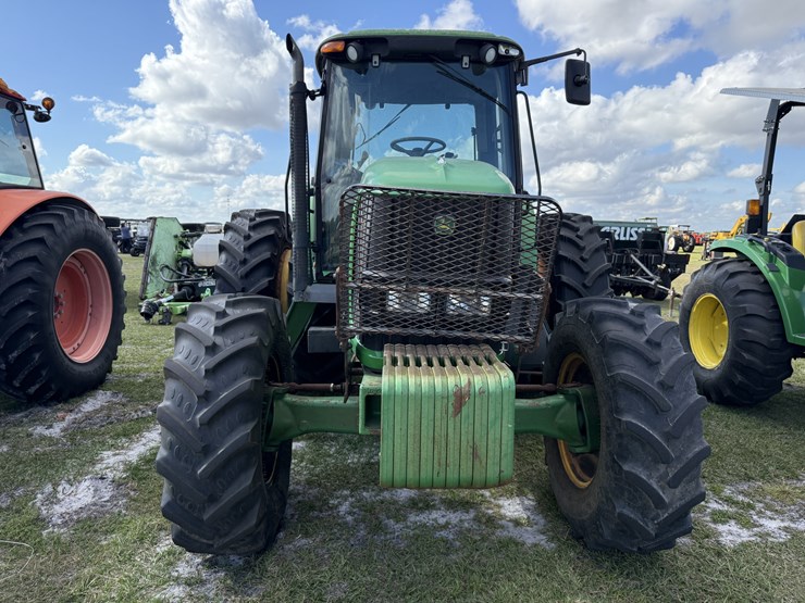 john-deere-7230-image-2