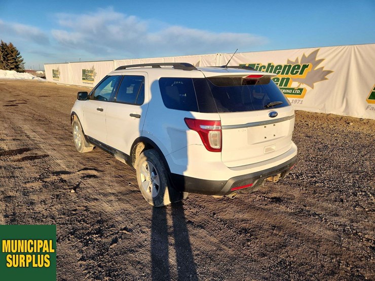 2013-ford-explorer-image-3