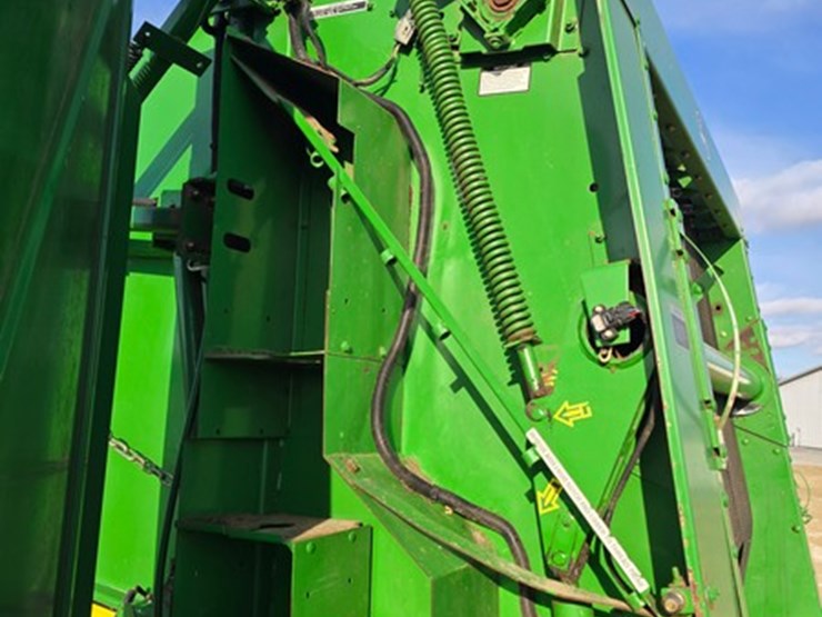 john-deere-568-image-17