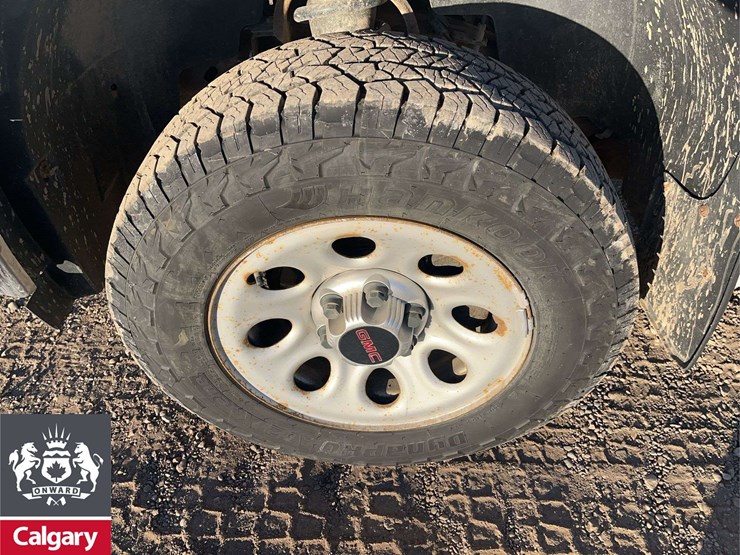 2010-gmc-sierra-1500-image-11