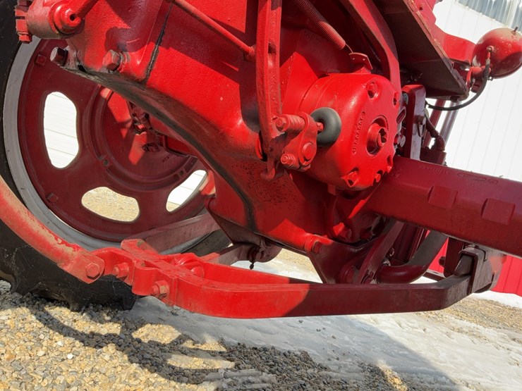 1952-mccormick-farmall-super-c-image-50