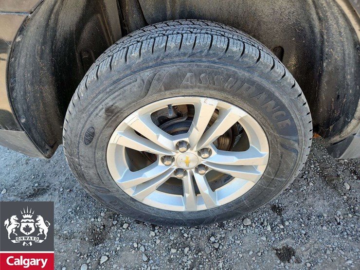 2015-chevrolet-equinox-image-12