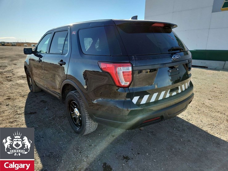 2019-ford-explorer-image-3