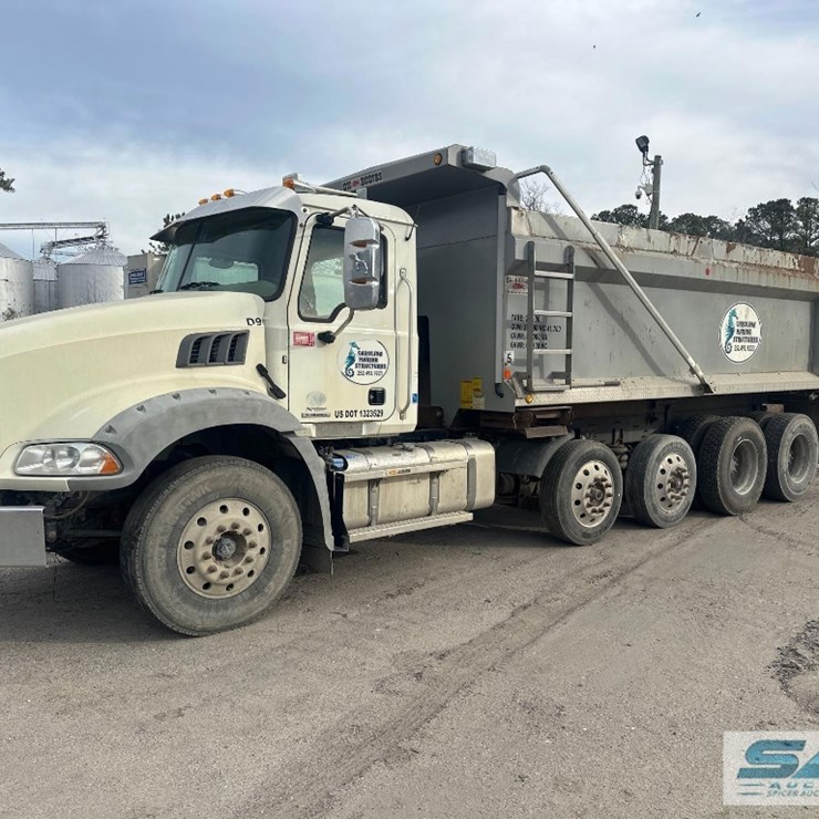 2019 MACK GR64B QUAD/A DUMP TRUCK