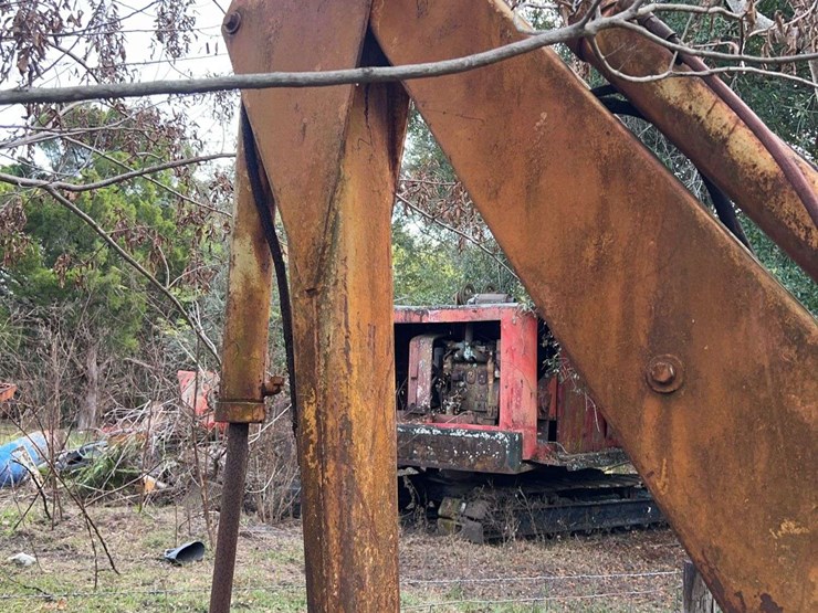 minneapolis-moline-diesel-backhoe-image-43