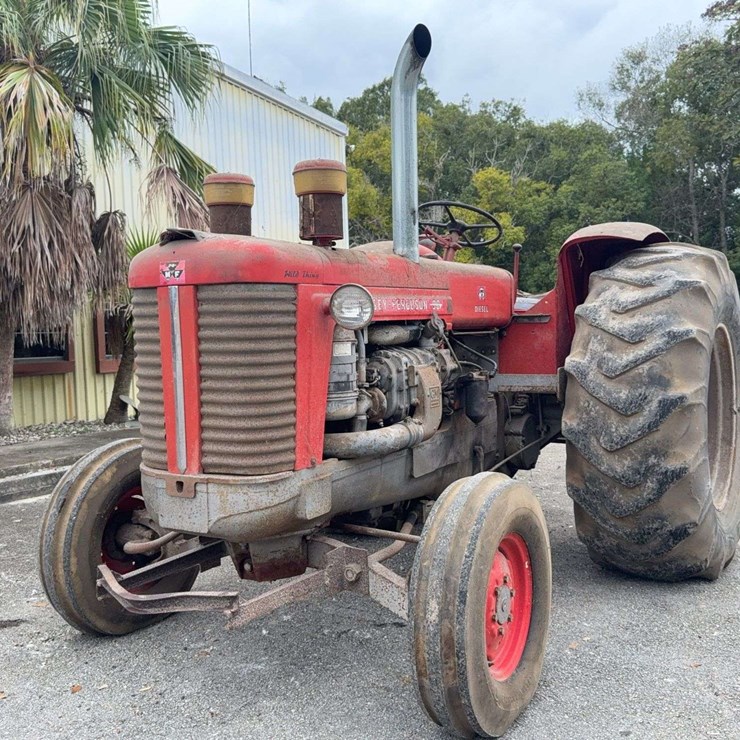 MASSEY-FERGUSON 98
