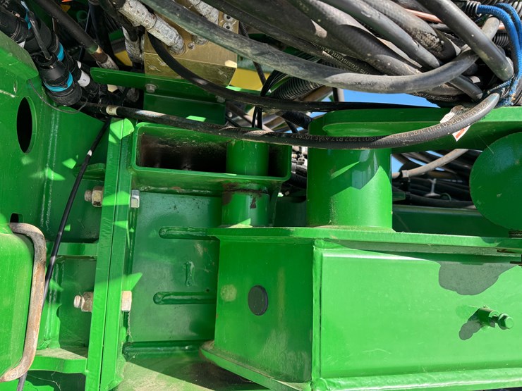 john-deere-1775-image-11