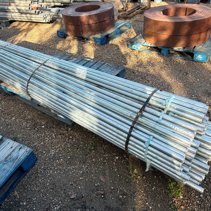 #5139 • BUNDLE OF 1IN EMT CONDUIT PIPE