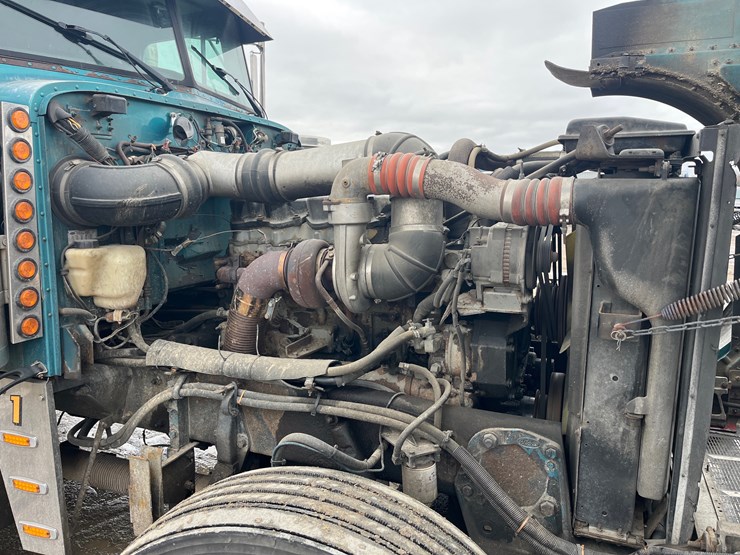 1998-peterbilt-379-image-30