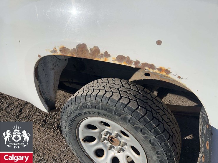 2010-gmc-sierra-1500-image-26