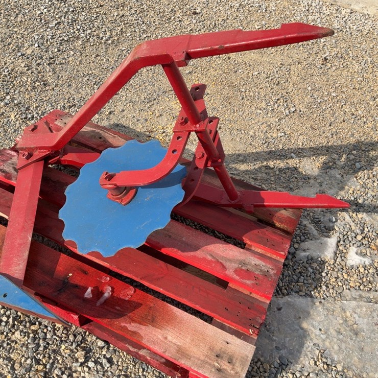 IH single shank subsoiler