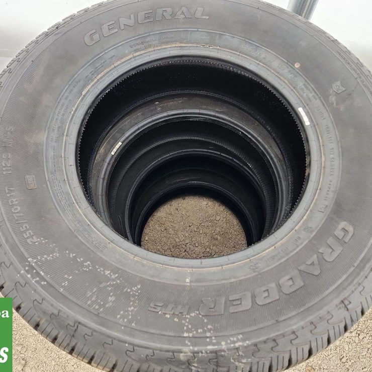 Set Of 4 General Grabber HTS Tires 255/70R17