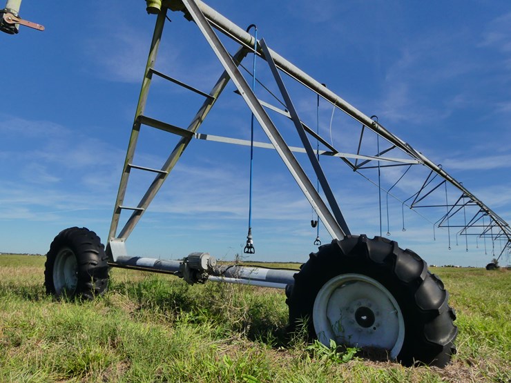 valley-model-8000-irrigation-system-image-41