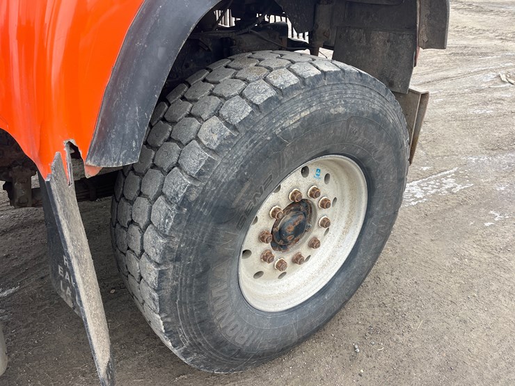 1996-international-5000-image-30