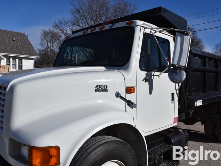 1999-international-4700-image-16