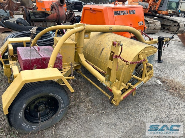 7ft-pull-behind-broom-image-3