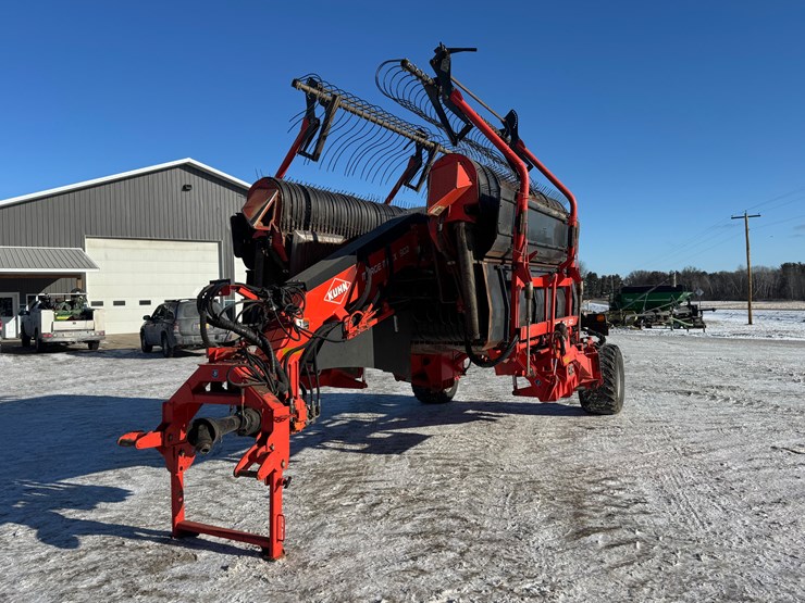 #4804-•-kuhn-maxx-merge-902-image-1