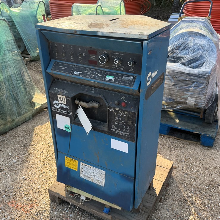 #5154 • MILLER SYNCROWAVE 351 WELDER