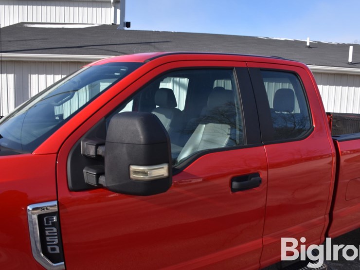 2020-ford-f250-image-13