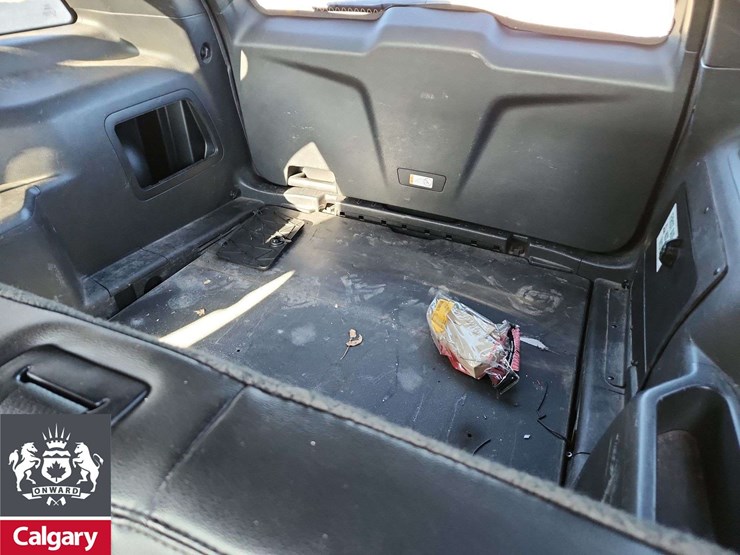 2017-ford-explorer-image-16