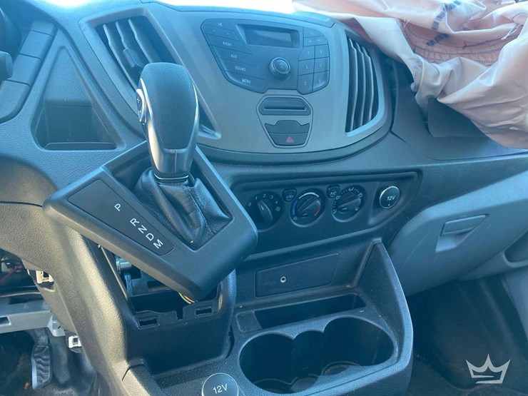 2017-ford-transit-image-14