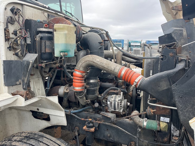 1998-international-9100-image-26