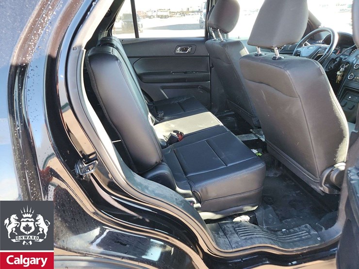 2019-ford-explorer-image-17