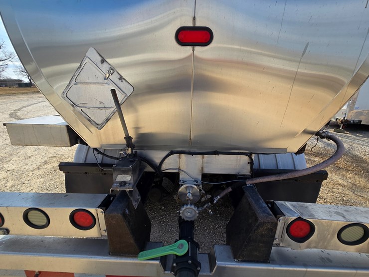 2015-kenworth-t800-image-93