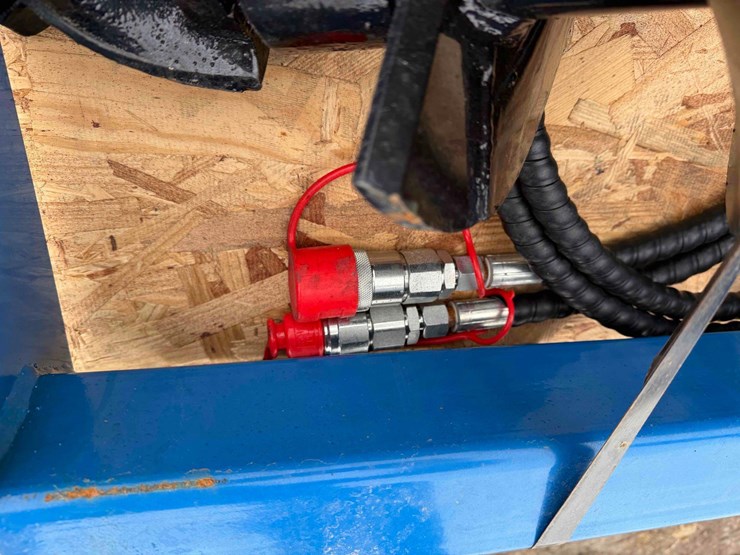 future-post-hole-digger-image-11