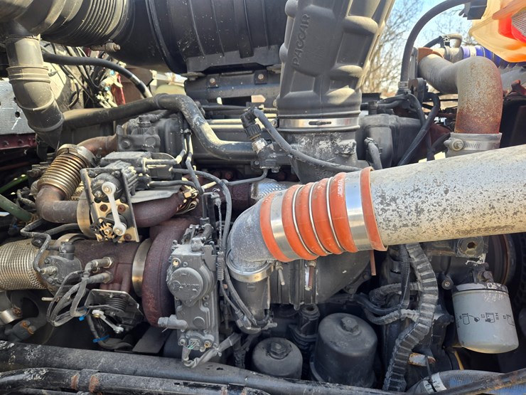 2015-kenworth-t800-image-49