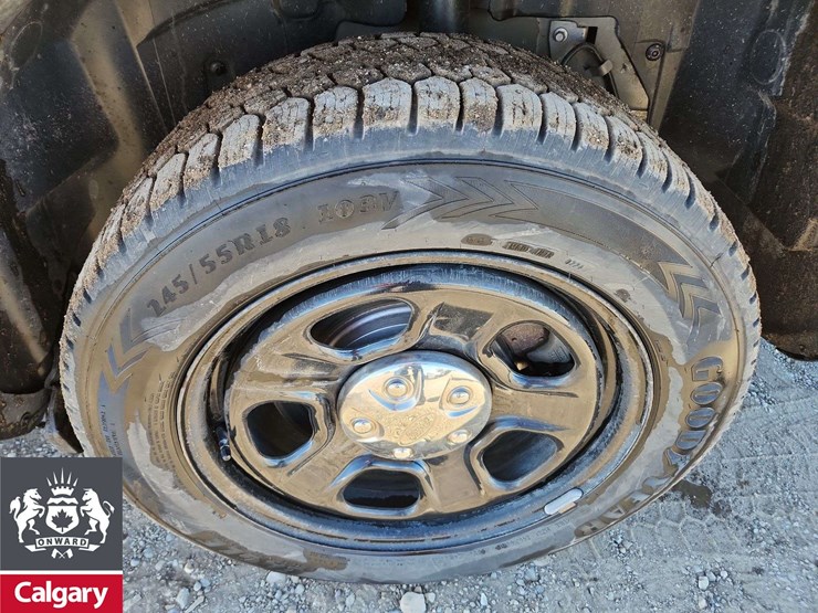 2018-ford-explorer-image-11