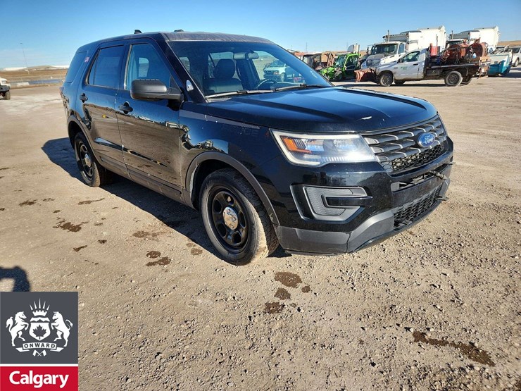 2018-ford-explorer-image-2