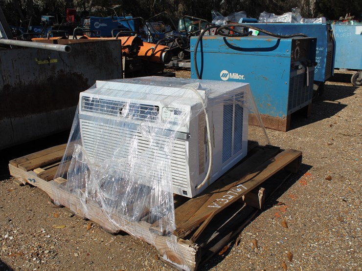 #5209-•-ac-unit-for-window-image-1