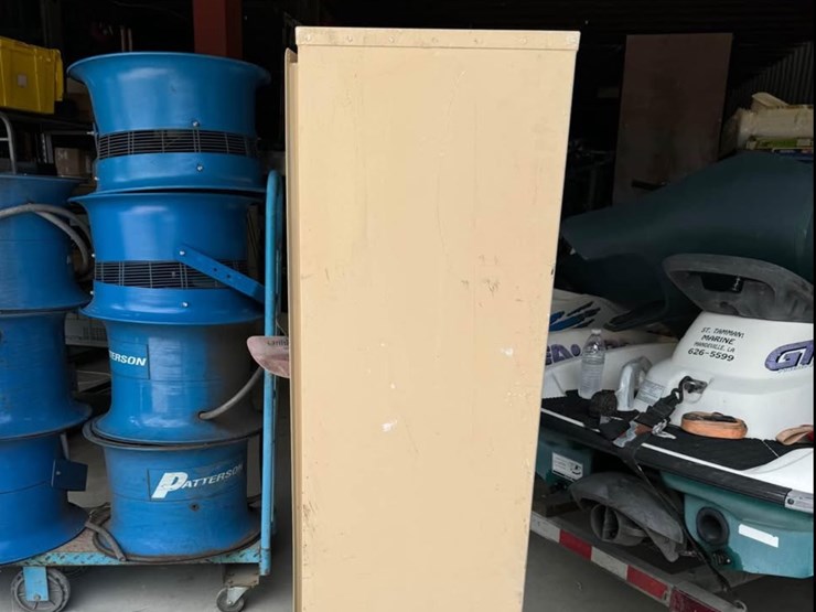 #360-•-open-front-steel-storage-locker-image-3