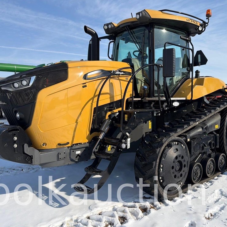 2018 CHALLENGER MT743