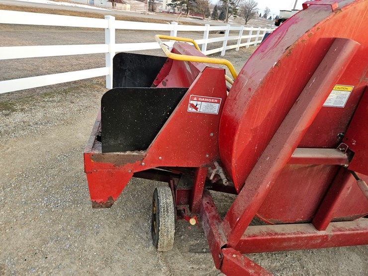 new-holland-f62b-image-12