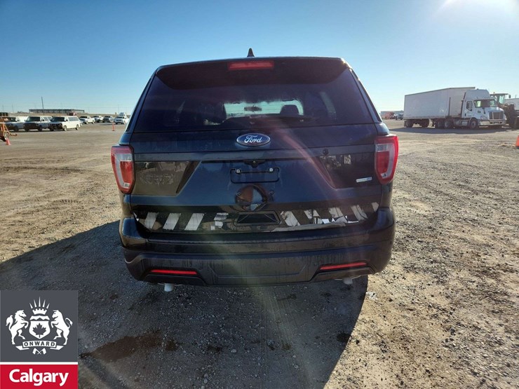 2018-ford-explorer-image-7