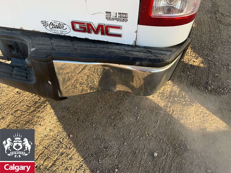 2010-gmc-sierra-1500-image-26