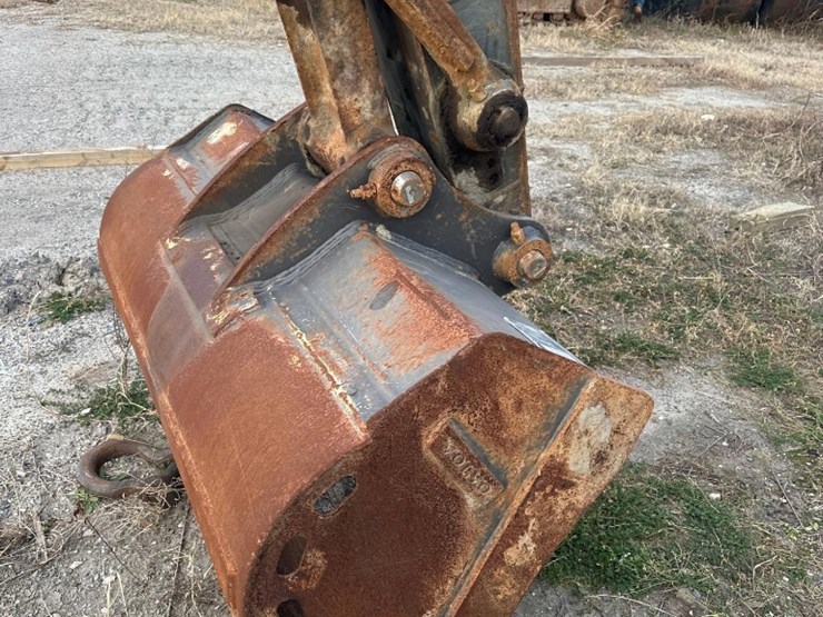 2014-volvo-ec250d-lr-image-12