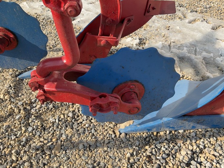 ih-2-14”-plow-image-10