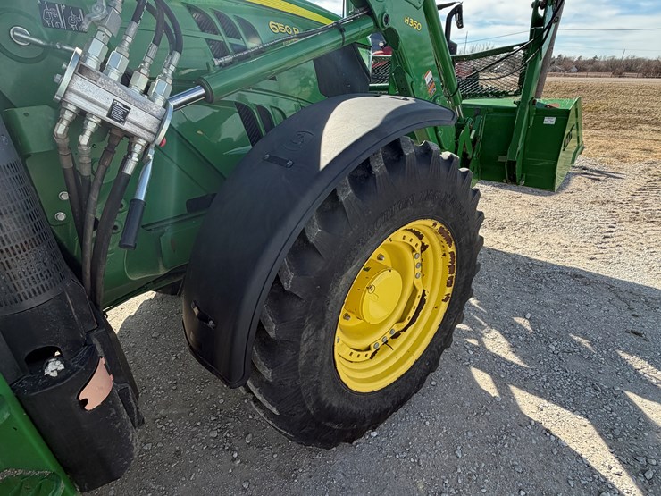 2015-john-deere-6150r-image-5