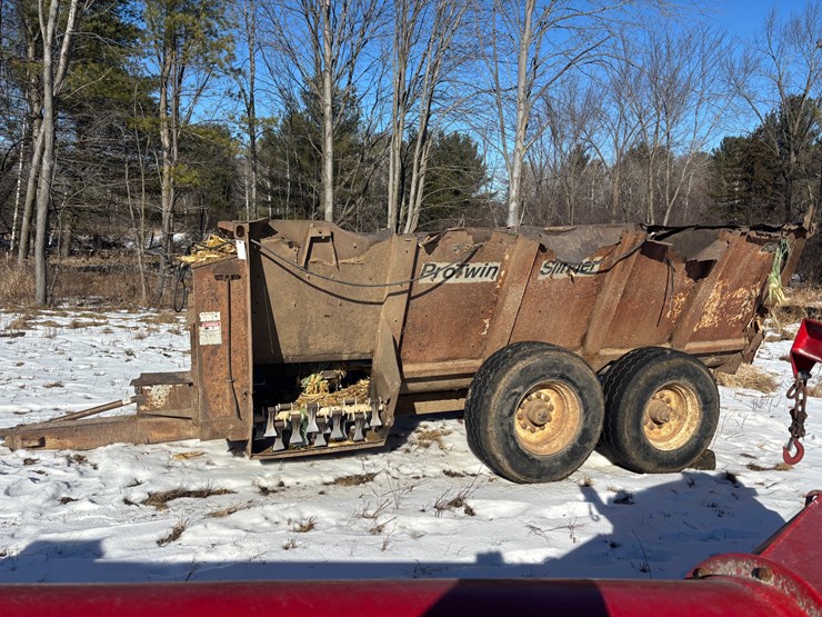 #4828-•-knight-manure-spreader-image-2