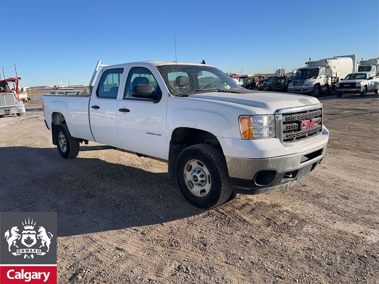 2013-gmc-sierra-2500hd-image-2