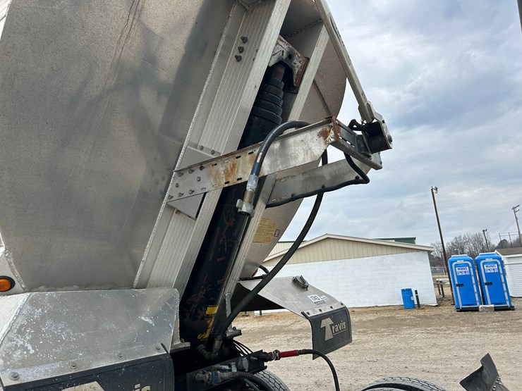 2015-travis-39-image-27