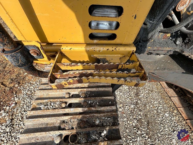 2017-caterpillar-318fl-image-90