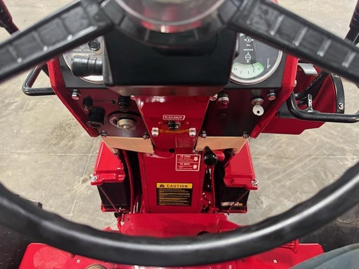 tag-#-,-1974-ih-1568-v8-diesel-tractor*-image-7