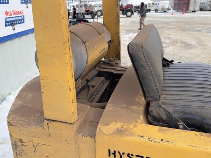 hyster-model-80,-sn#-255464-fork-lift,-lp-cushion-tire-3-mast-42"-forks-9550lb-cap-2082hrs-image-13