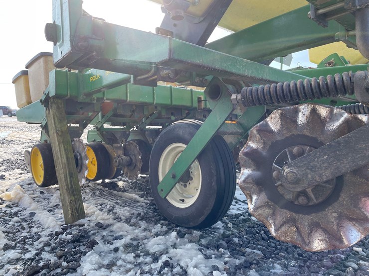 john-deere-7000-image-15