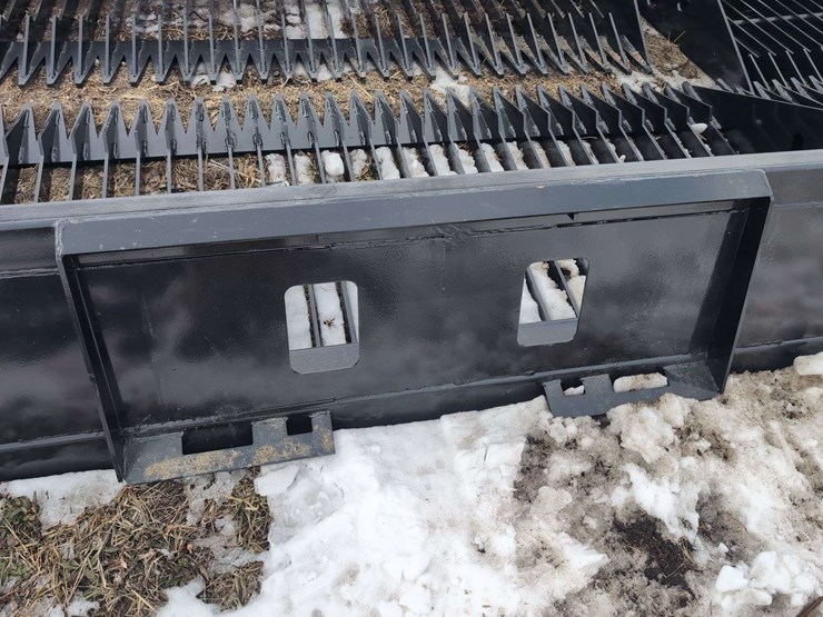 (1)-wolverine-84"-skid-steer-screening-bucket-sb84-image-2