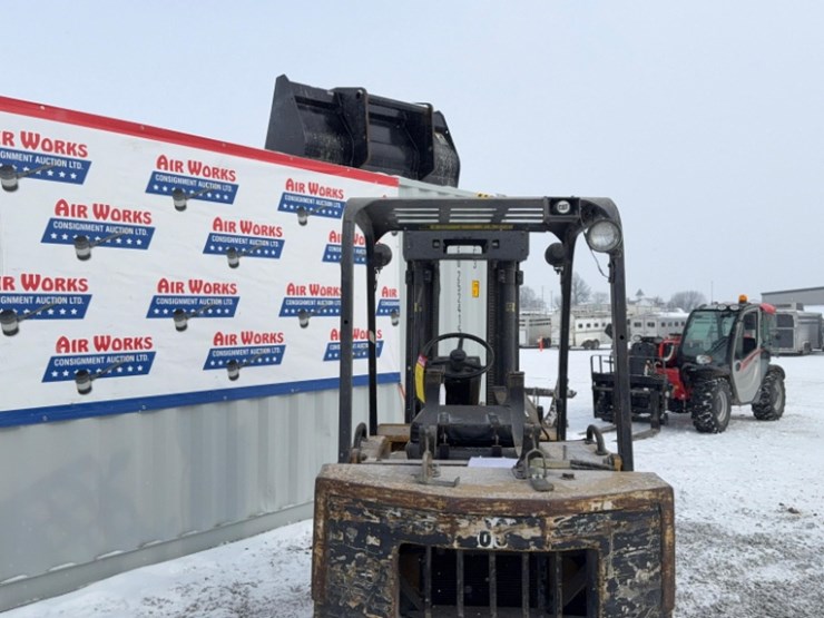 caterpillar-v50d-image-18